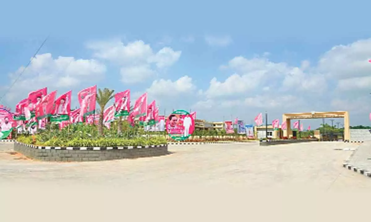 Arrangements are being made for Chief Minister K Chandrashekhar Rao’s public meeting in Mahbubnagar on Sunday