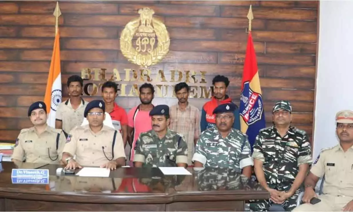5 Maoist militia members held