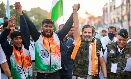 Bharat Jodo Yatra led by Congress leader Rahul Gandhi resumed in Agar Malwa district of Madhya Pradesh
