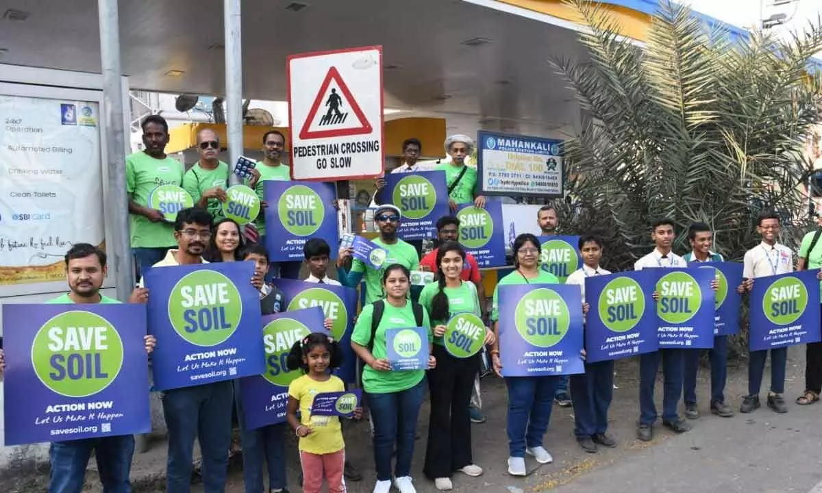 Citizens celebrate World Soil Day