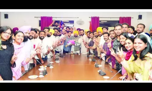 Mann hails AAP youth wings win in PU polls