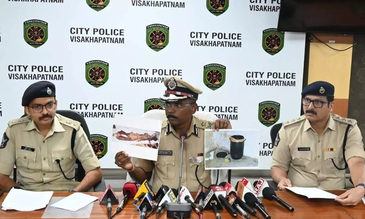 City Police Commissioner Ch Srikanth briefing the murder case in Visakhapatnam on Tuesday