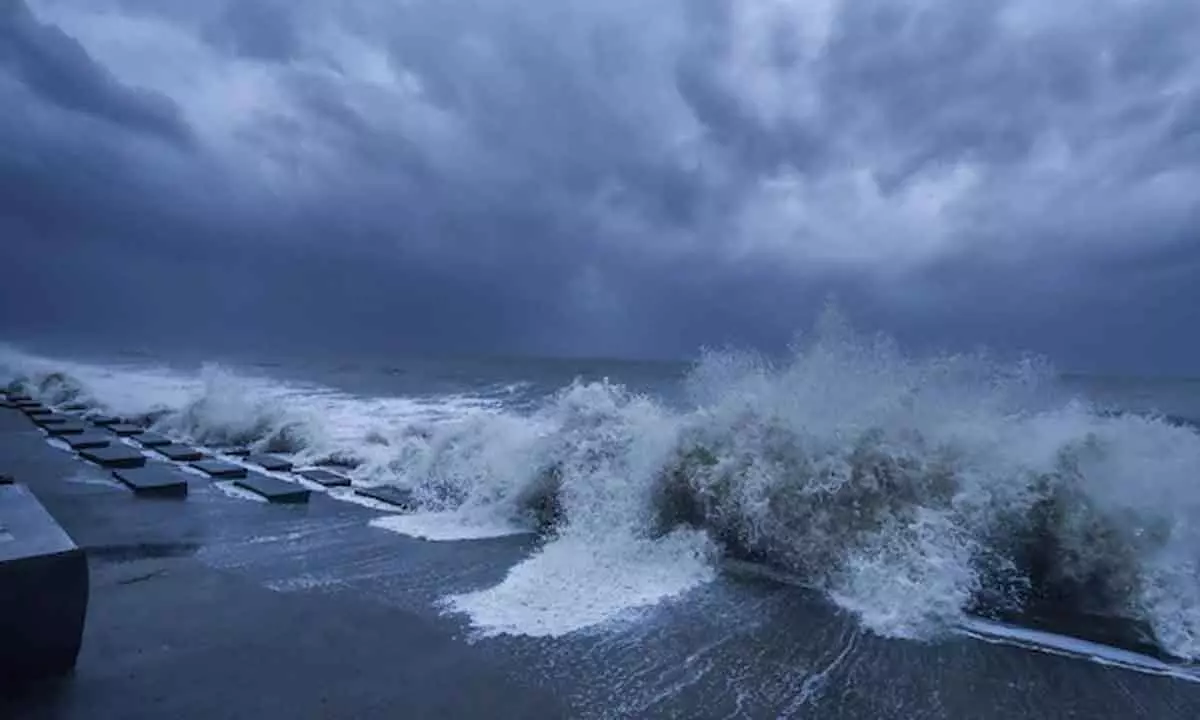 Andhra Pradesh, Tamil Nadu States alerted as cyclone Mandous to brew in Bay  of Bengal