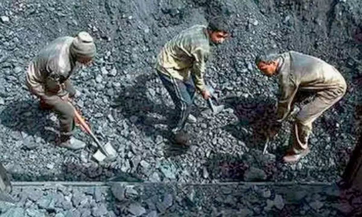 Not possible for Centre to privatise SCCL: Coal minister