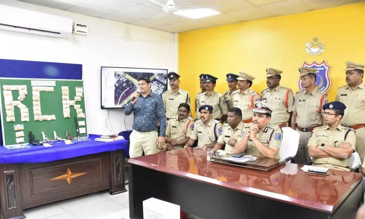 Hyderabad: Cops crack Mahadev Jewellers shop dacoity case, six held