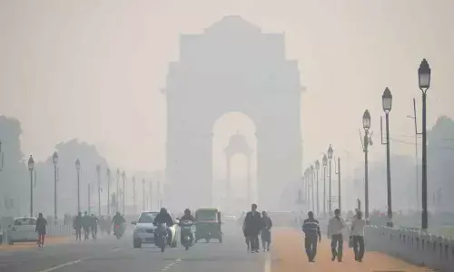 Delhi air quality remains very poor at 337 AQI