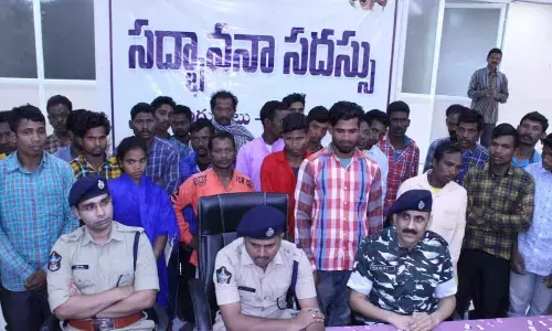 Alluri Sitarama Raju district SP Sathish Kumar addressing the media at his office in Paderu on Wednesday