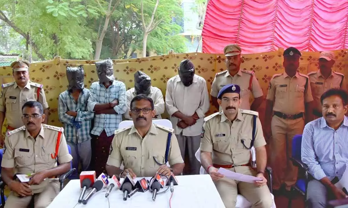 Superintendent of Police KKN Anburajan producing the accused before media in Kadapa on Friday