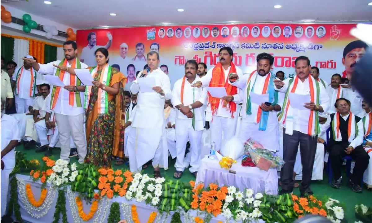 Gidugu Rudraraju takes charge as Pradesh Congress Committee president along with four working presidents at Congress state office in Vijayawada on Friday