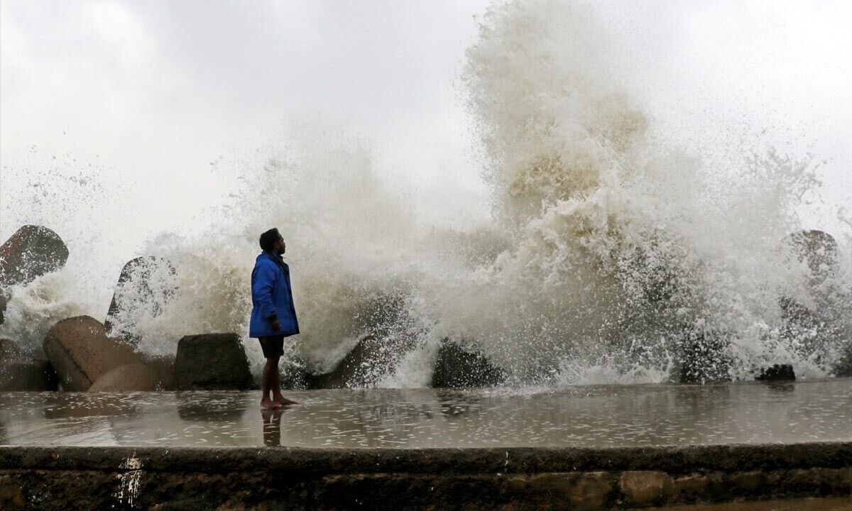 Cyclone Mandous: Heavy Rain Lashes Tamil Nadu