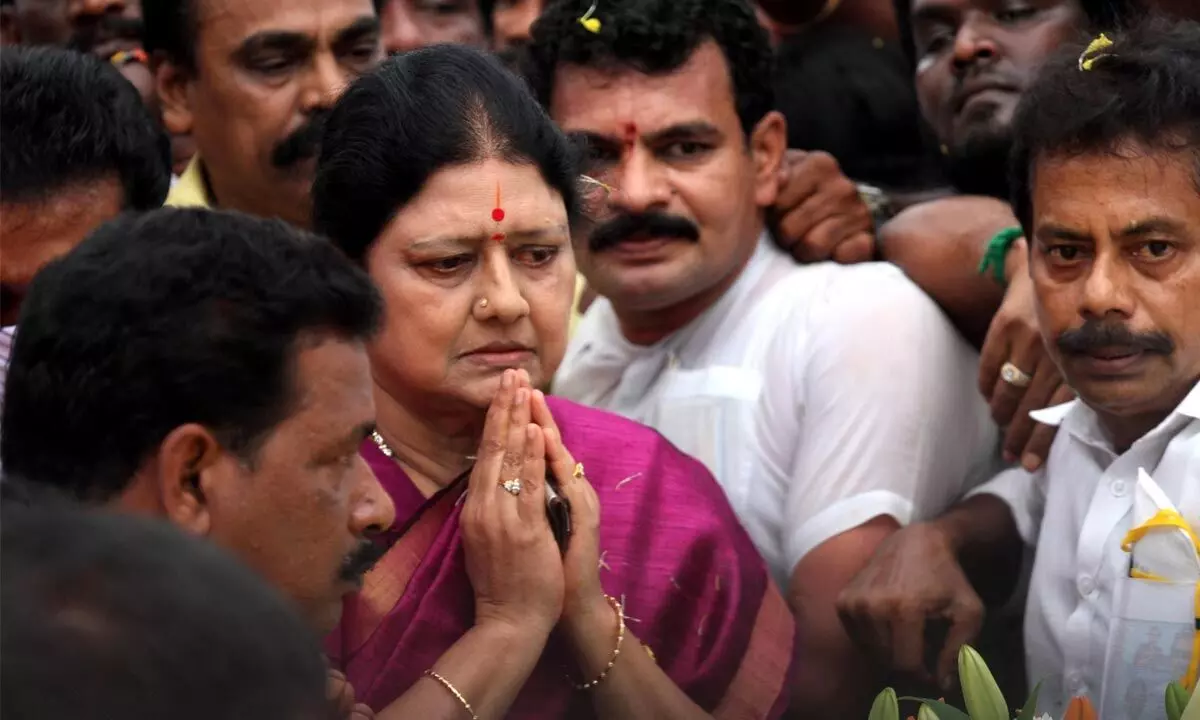 Sasikala urges Tamil Nadu government to provide assistance to Cyclone victims