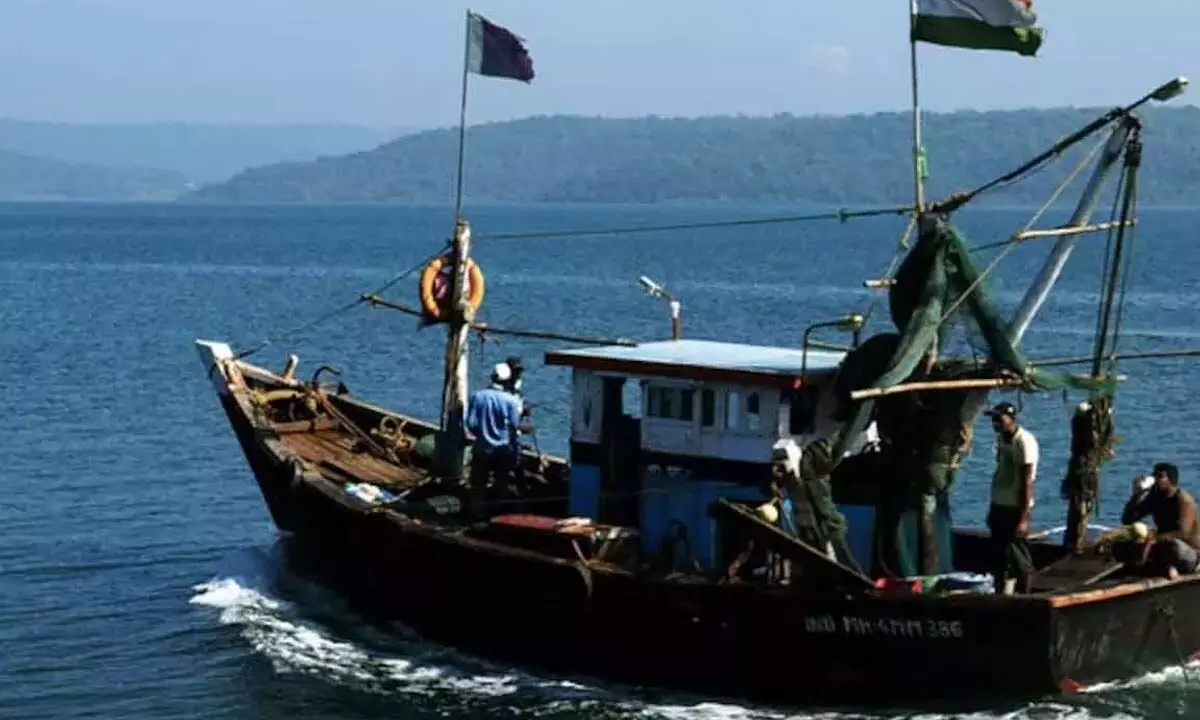 Seven fishermen went missing in sea found safe at Kothapatnam beach