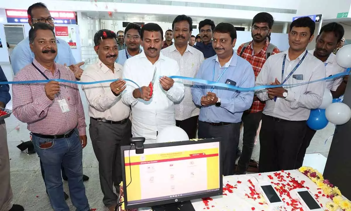 TTD JEO opens Srivani Trust counter at Tirupati airport