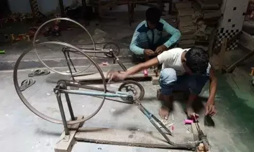 Migrant workers face uncertainty as textile units shut down