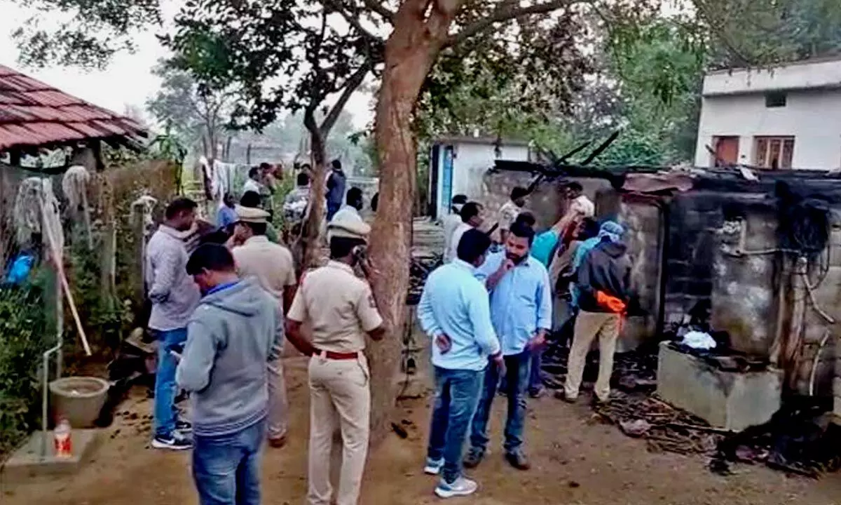 Six of a family dead after fire broke out in a house in Mancherial district