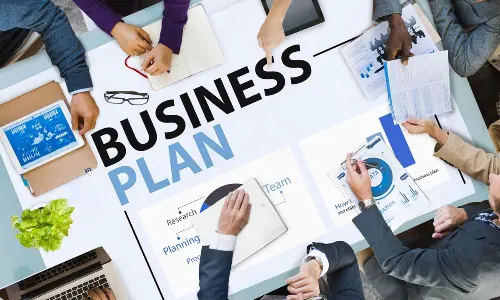 Tips for college students to start their own business