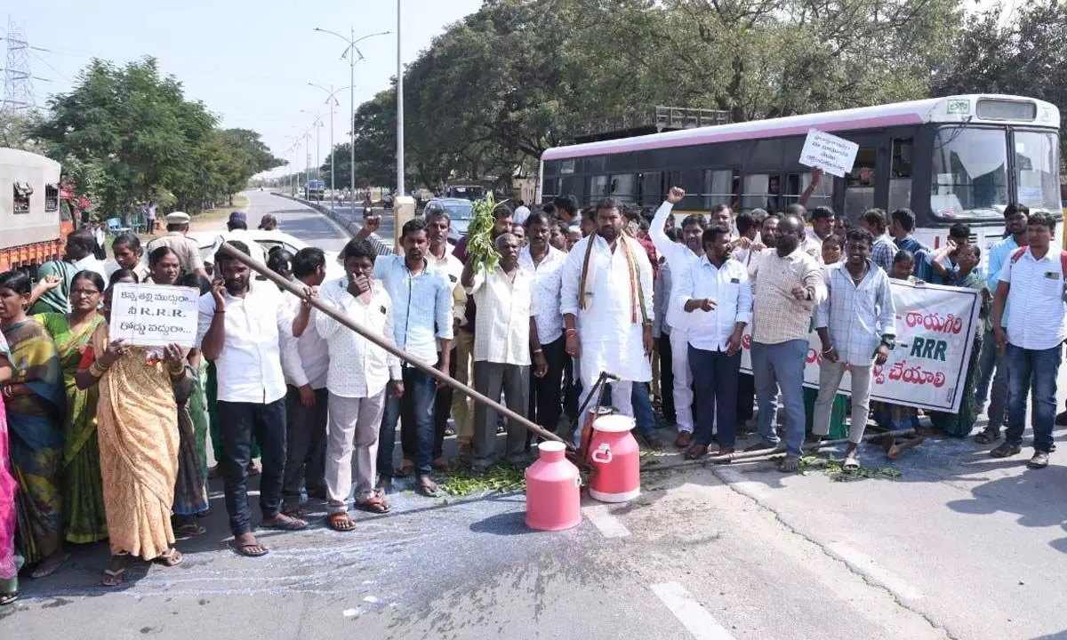 Farmers protest for Regional Ring Road realignment