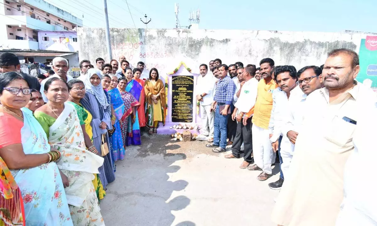 Mayor lays stones for developmental works in Chilukanagar Division amidst protests