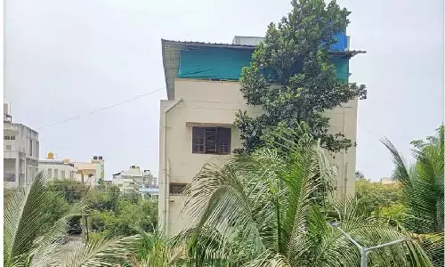 Techie complains to Police Commissioner on chicken clucking