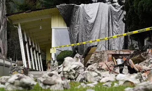 6.4-magnitude quake in California kills 2, injures 11