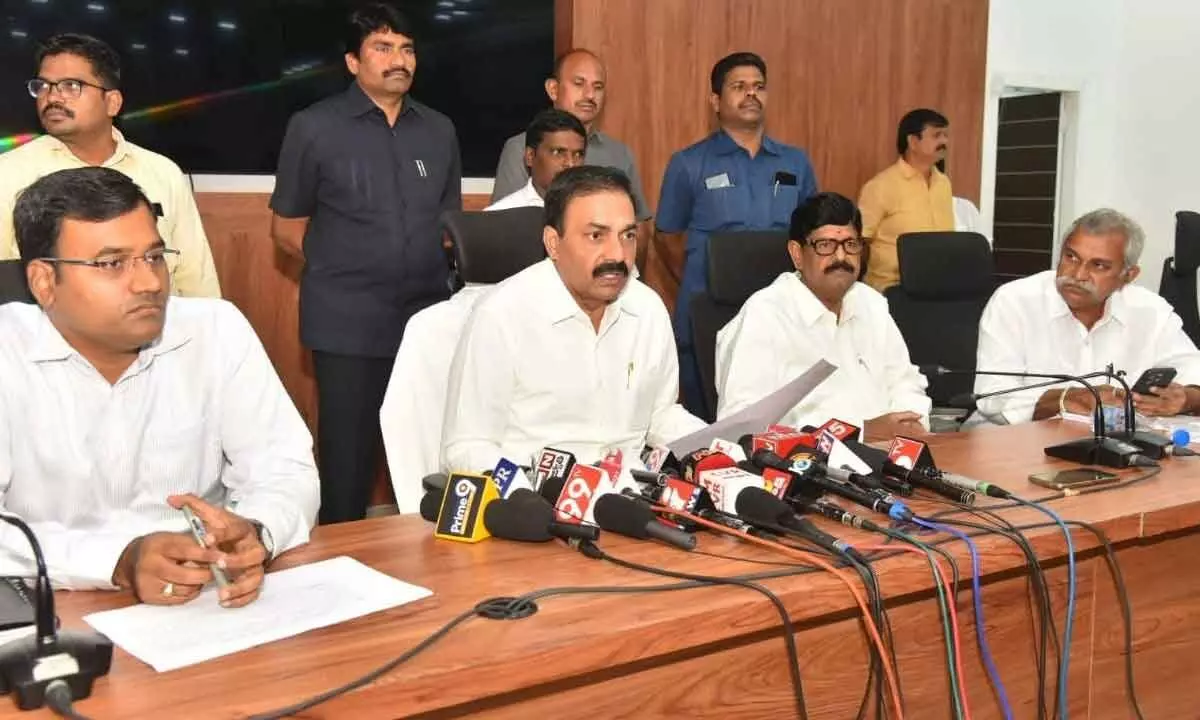Agriculture Minister K Govardhan Reddy addressing the officials and legislators at a review meeting in Nellore on Friday