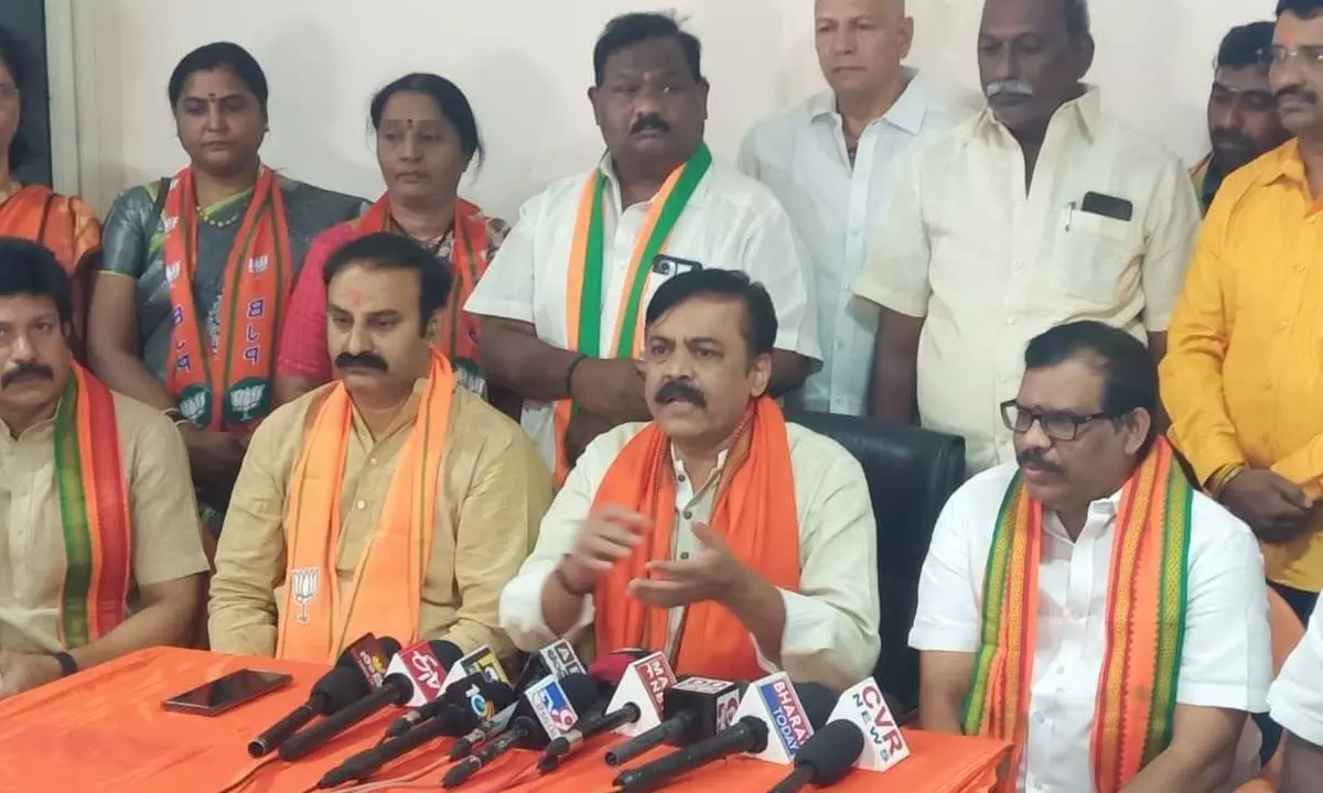 Rajya Sabha Member GVL Narasimha Rao addressing the media at BJP office in Guntur on Sunday