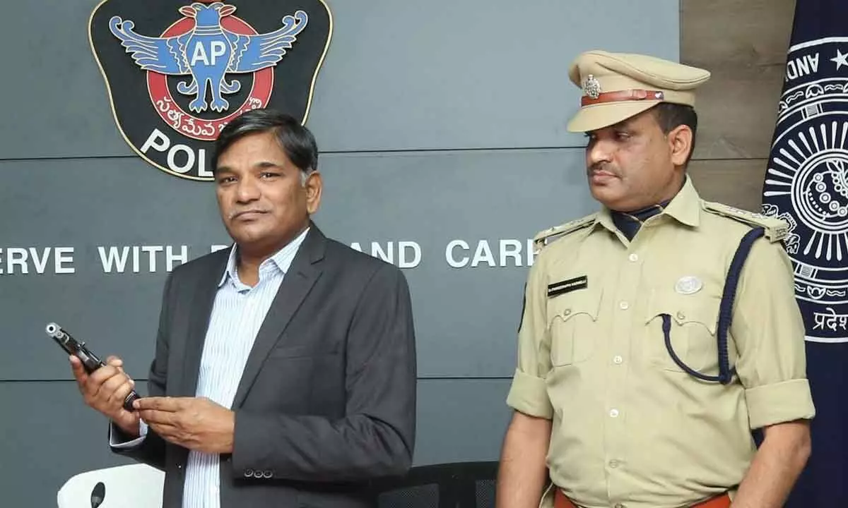 Director general of police K V Rajendranath  Reddy displaying the weapons seized by  Anantapur special operation teams at the DGP office in Mangalgiri on Monday
