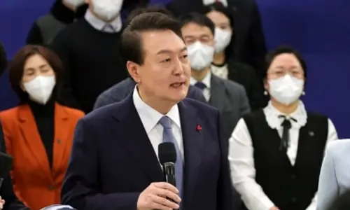 South Korean Presidents approval rating inches up to 41.2%: Poll