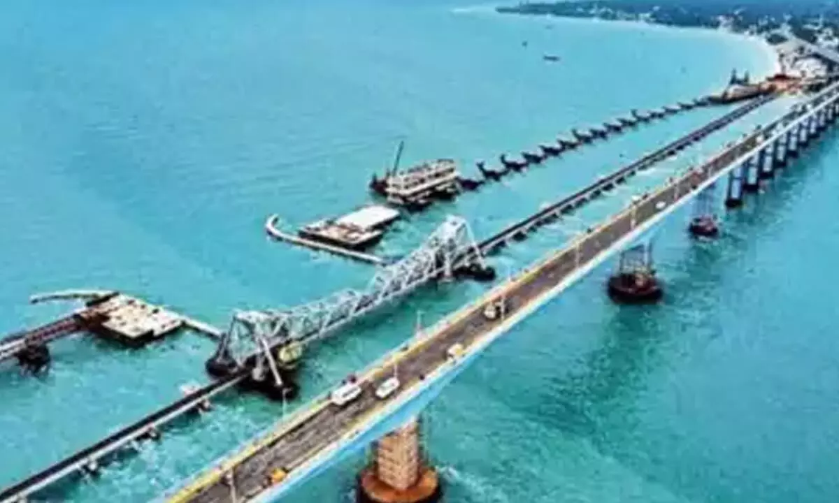 Train Services Stopped Till  December 28 In Tamil Nadus Pamban Bridge