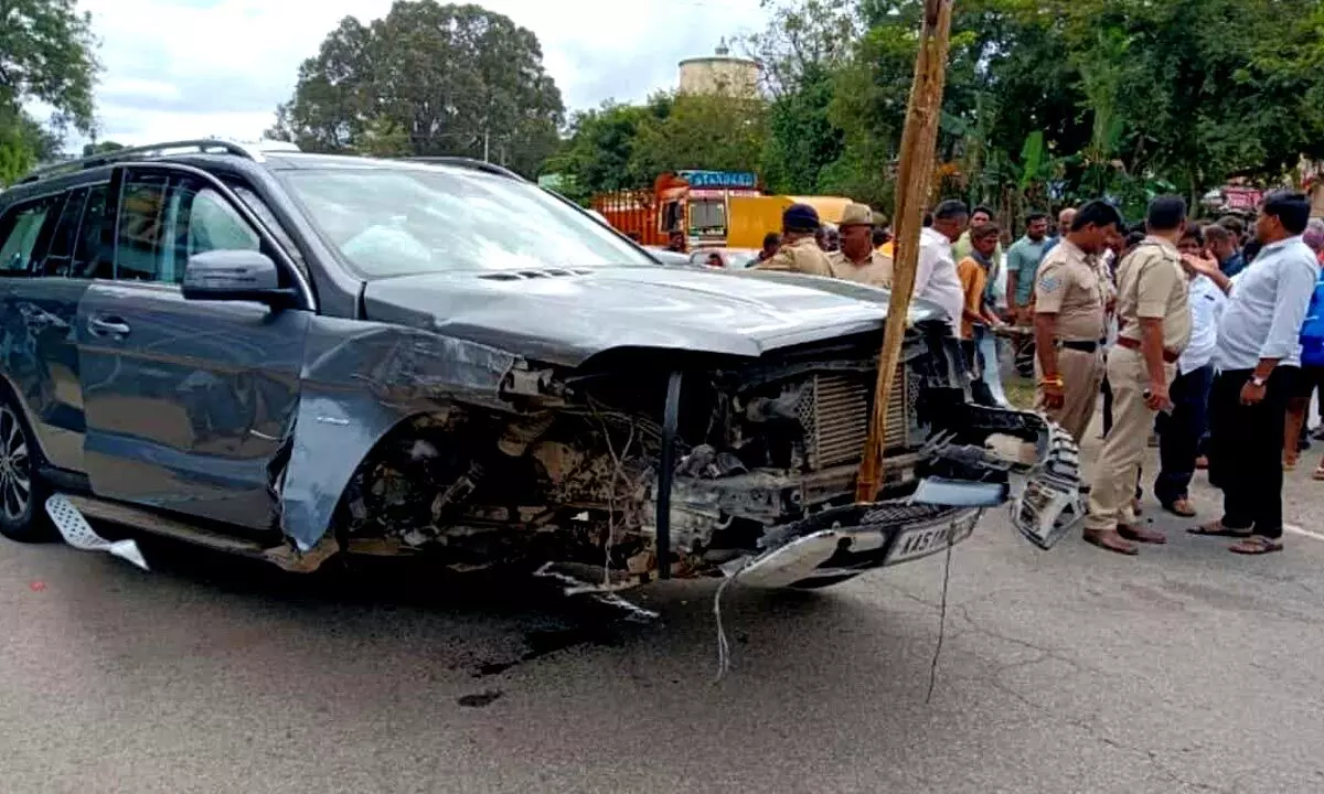 PM Modis brother, family injured in road accident in Karnataka
