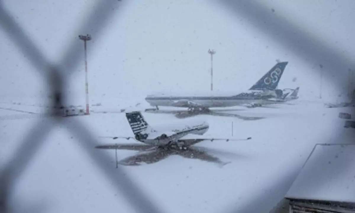 Nearly 4,900 flights cancelled in US due to deadly winter storm