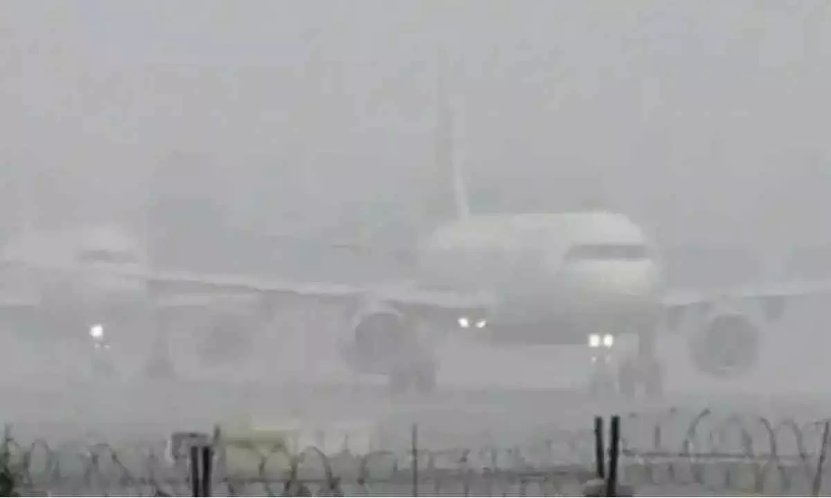 100 flights disrupted at Delhi airport due to thick fog