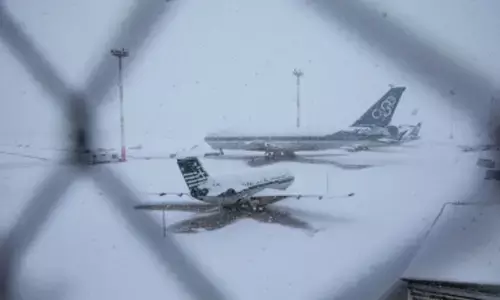Nearly 4,900 flights cancelled in US due to deadly winter storm