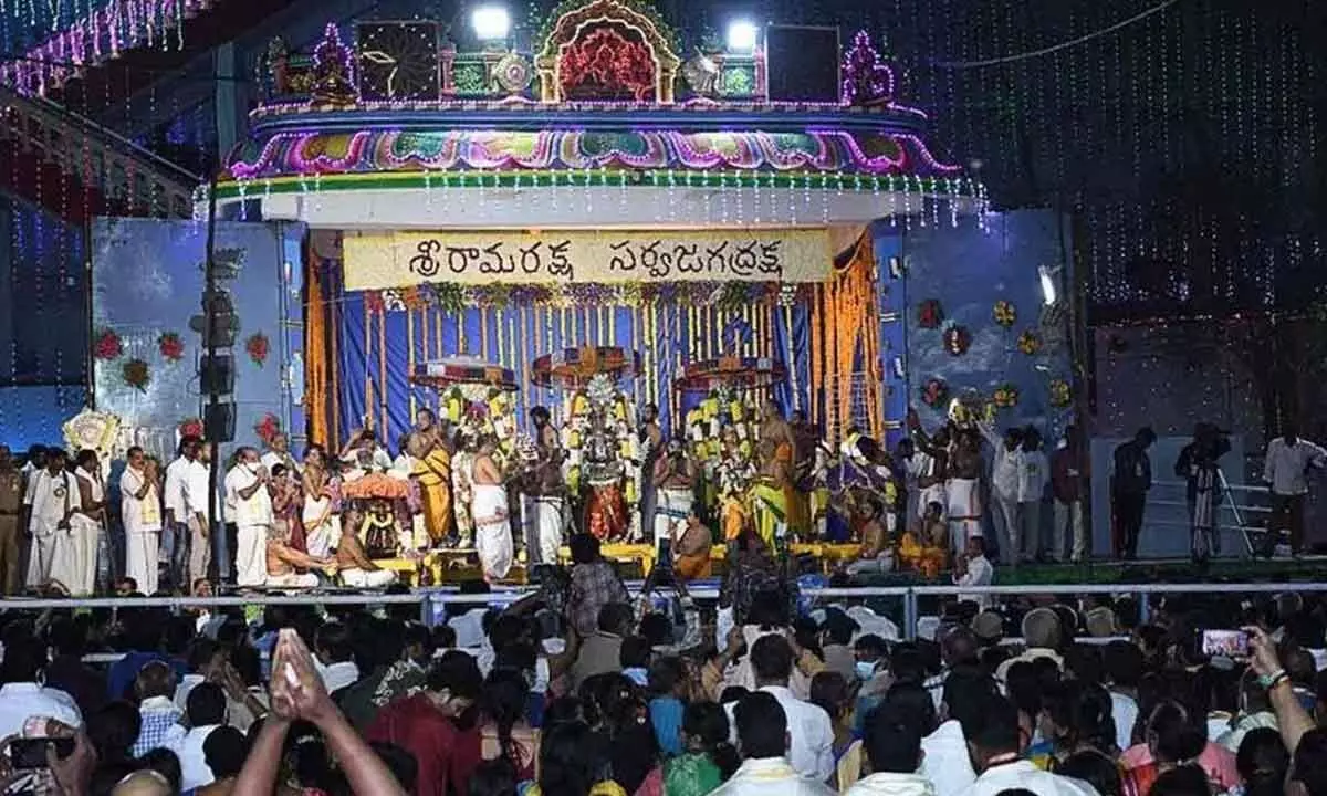 Devotees gets darshan of Vaikunta Dwaram at Sri Seetha Ramachandra Swamy Temple