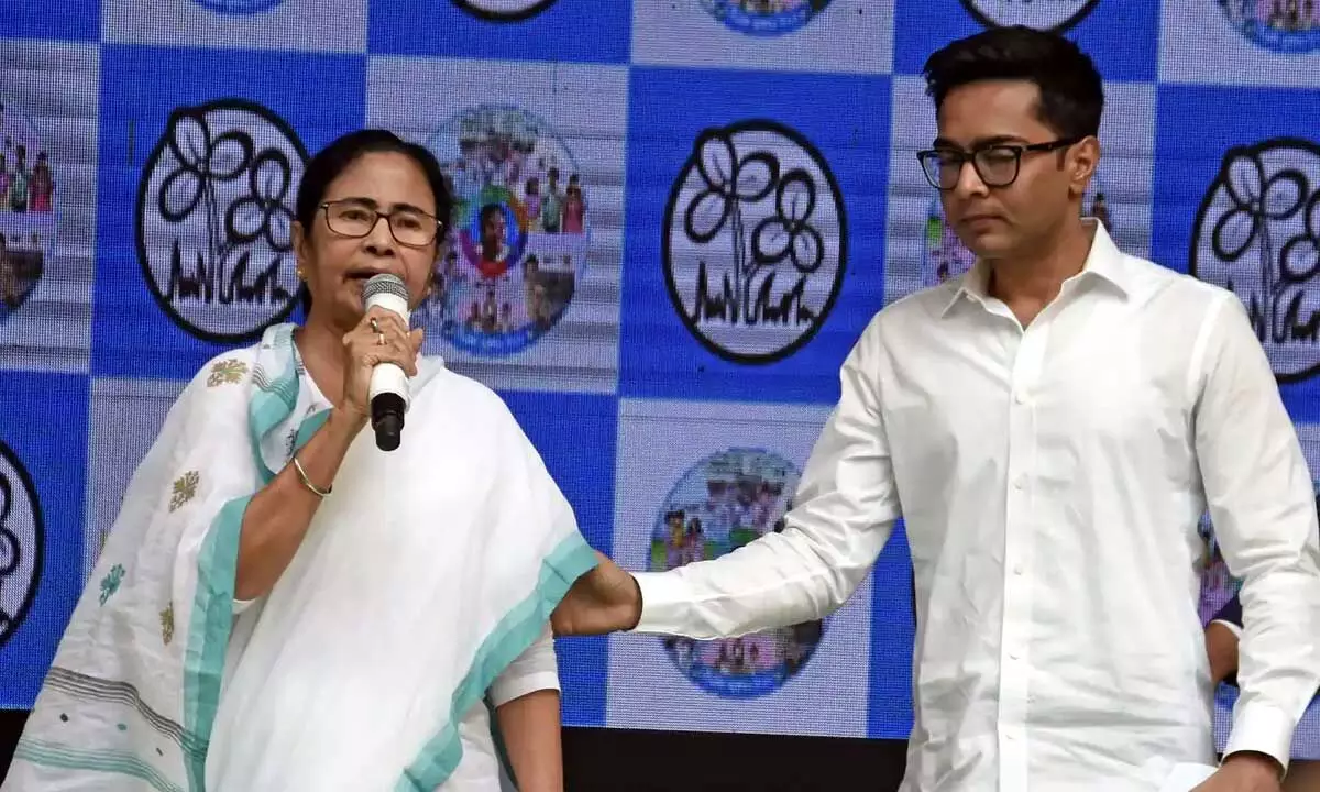 Mamata launches massive party outreach programme, alleges tacit Left-BJP understanding