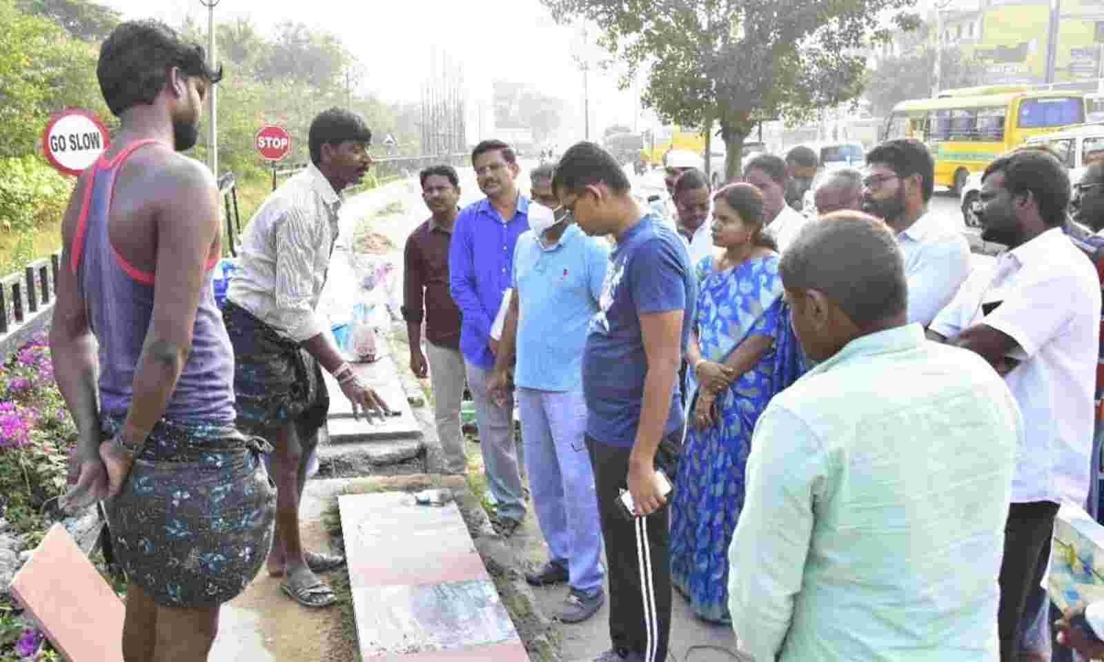 Ramavarappadu Victims Protest Over Ring Road Alignment Change || Vijayawada  - YouTube