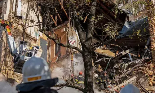 Drone attacks hit Kiev, eastern Ukraine