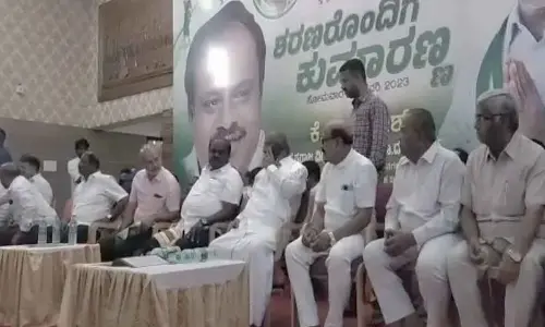 Our BJP leaders stand before Modi and Shah with folded hands: HDK