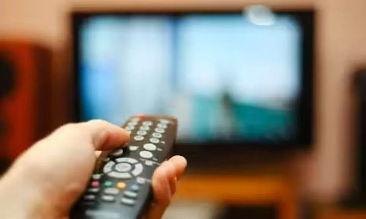 Govt cautions TV channels