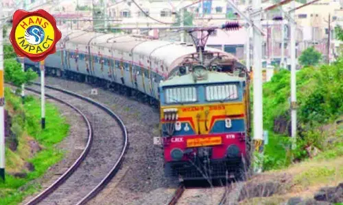 AGM on official visit to inspect facilities, secures feedback from passengers