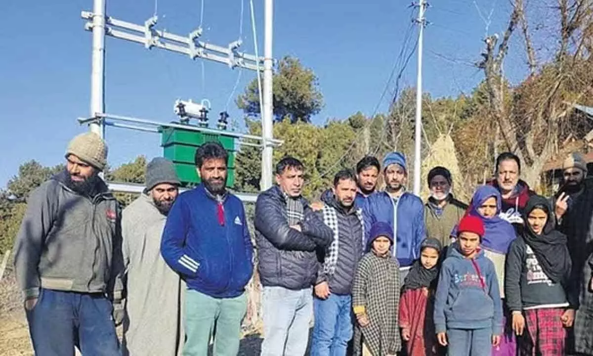 Village In South Kashmir Gets Electricity For The First Time