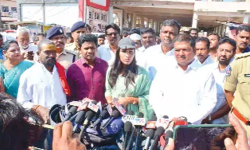 MLA Nannapuneni Narender speaking to media persons in Warangal on Tuesday