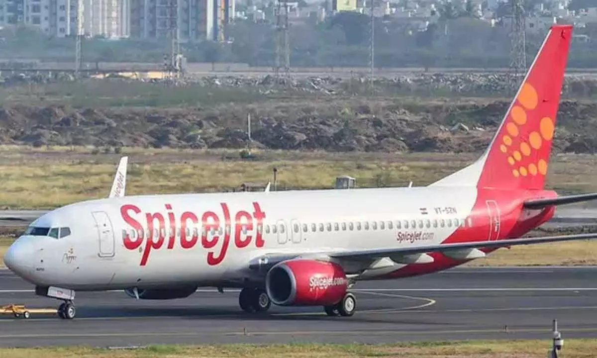 DGCA initiates probe into Spicejet passengers waiting at aerobridge