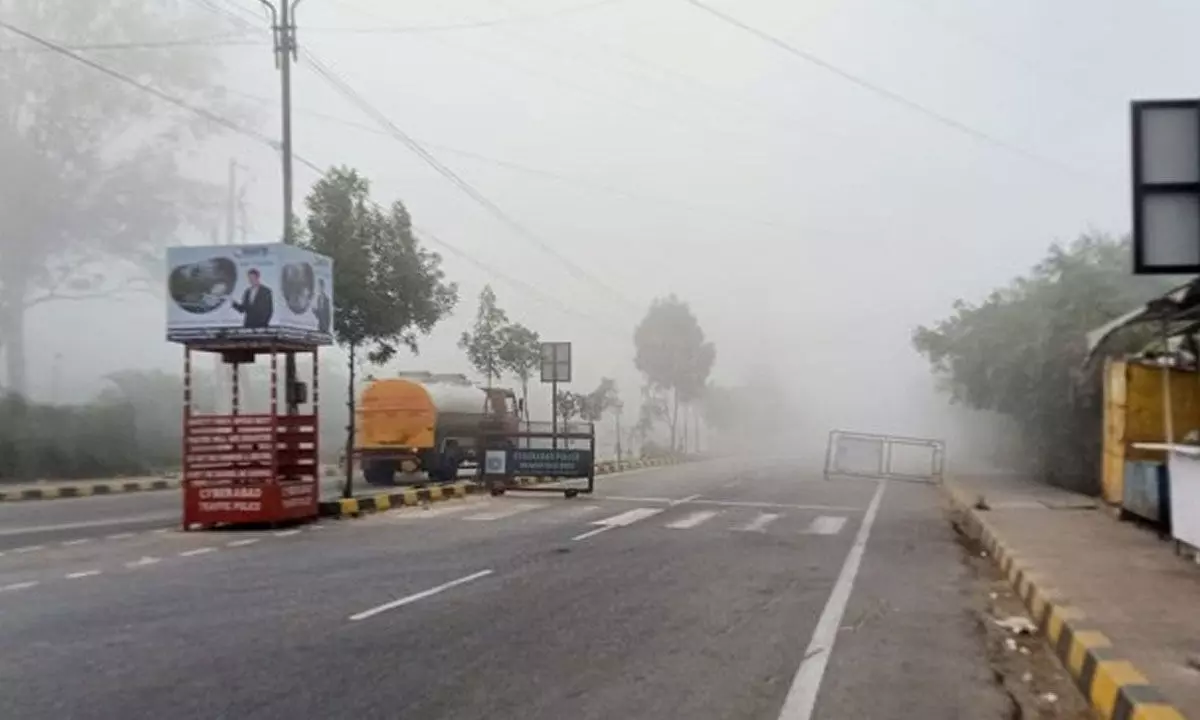 Beware of foggy conditions, police tell road users in Hyderabad
