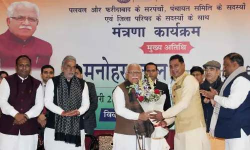 Khattar interacts with sarpanch, Panchayat Samiti members