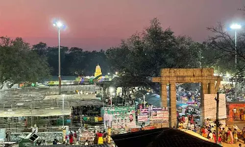 Illuminating view of Inavole temple on Friday night