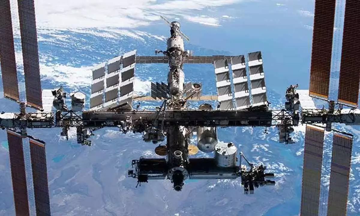 Russia to evacuate astronauts from ISS amid emergency