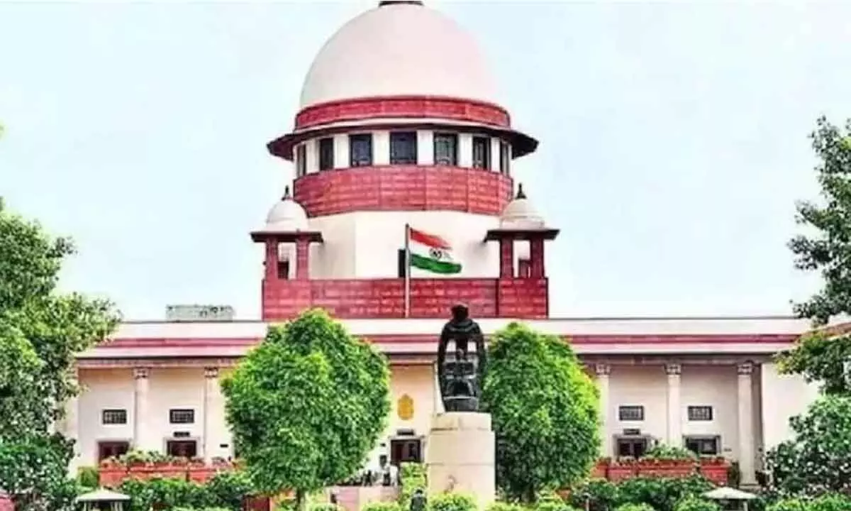Supreme Court transfers Erra Gangireddy bail cancellation issue to Telangana in YS Viveka murder case