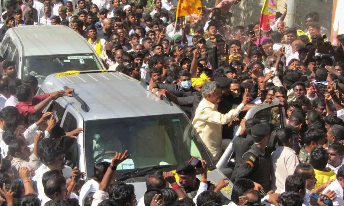 TDP chief N Chandrababu Naidu visiting sub-jail in Pileru to meet TDP activists who are in detention in connection with Punganuru incidents, on Monday