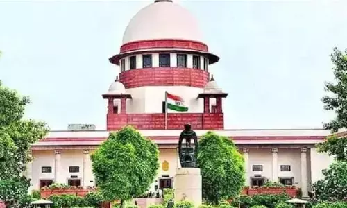 Supreme Court transfers Erra Gangireddy bail cancellation issue to Telangana in YS Viveka murder case